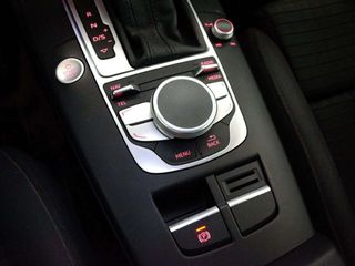 Audi A3 Sportback 1.4 TFSI e-tron S tro Ambition