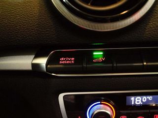 Audi A3 Sportback 1.4 TFSI e-tron S tro Ambition