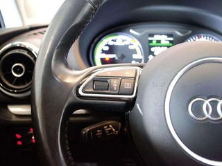 Audi A3 Sportback 1.4 TFSI e-tron S tro Ambition