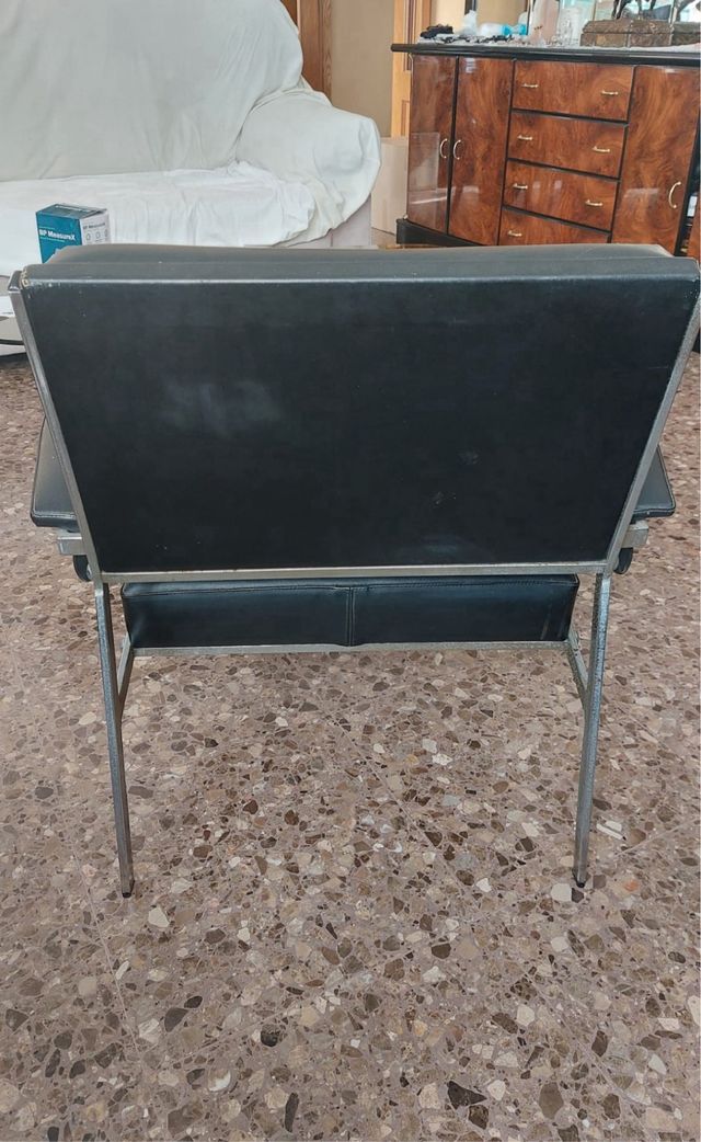 Sillones negros plata