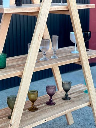 ESTANTERIA ESCALERA DEGUSTACIÓN