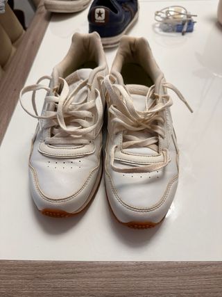 zapatillas REEBOK blancas 
