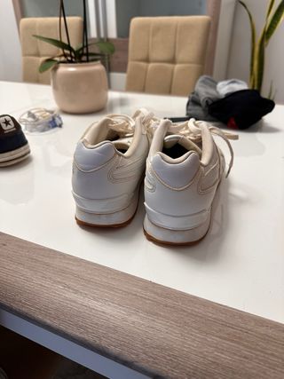 zapatillas REEBOK blancas 