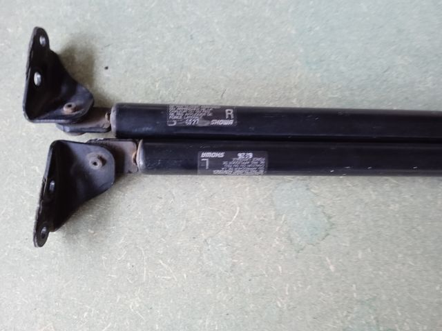 Amortiguadores de gas o resortes Mazda 5