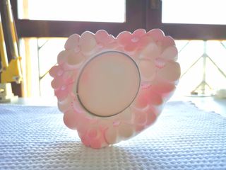 Cornice per foto in ceramica fiori rosa e bianchi