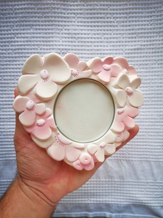 Cornice per foto in ceramica fiori rosa e bianchi
