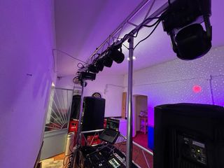 DJ PARA PUESTAS DE LARGO, FERIAS, COMUNION Y BODAS