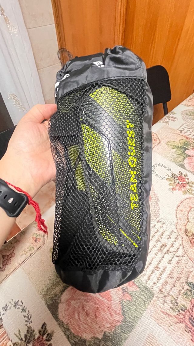 Espinilleras de fútbol talla S