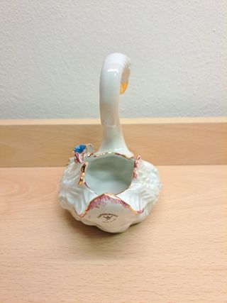 Soprammobile cigno Capodimonte A. Rotondo