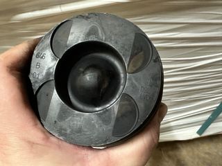 Pistónes y bielas Mercedes Vito