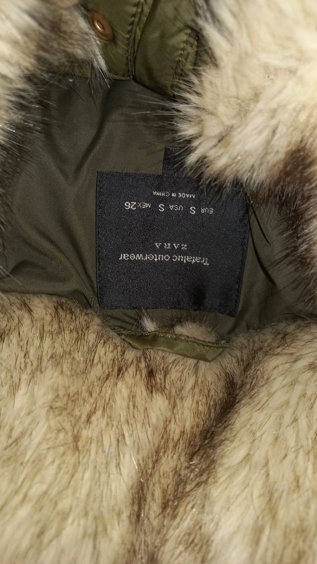 Chaqueta tipo plumas