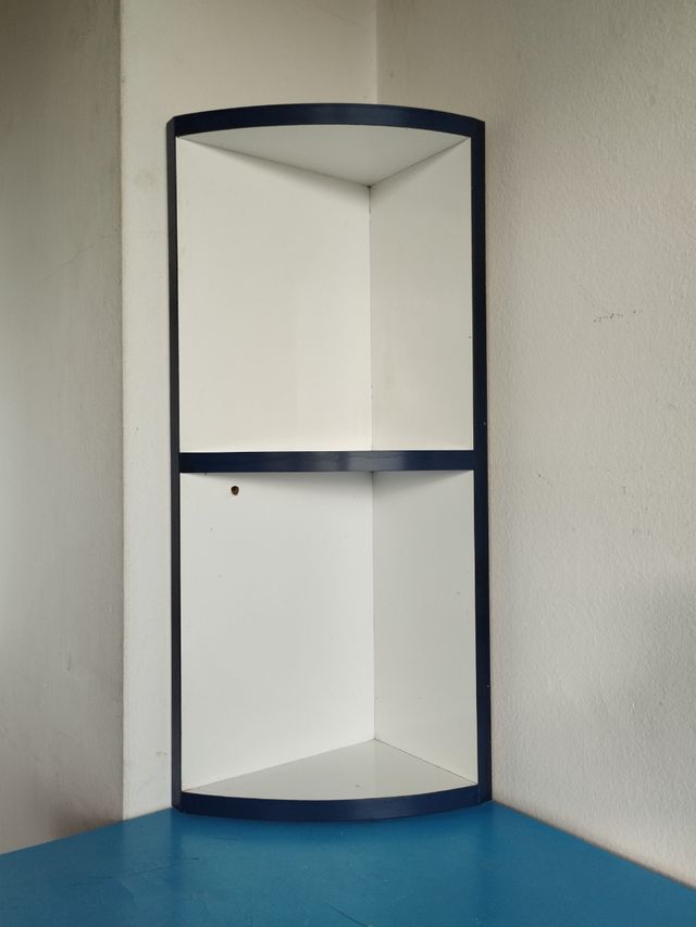 Estantería rinconera
