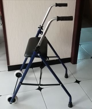 Andador Emérita azul
