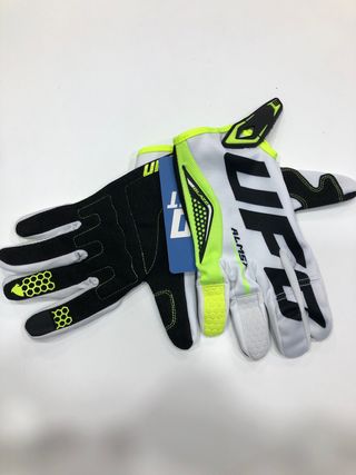 Guantes ufo
