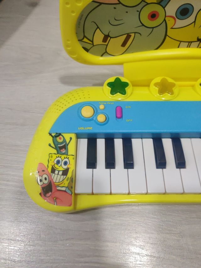 Piano Bob esponja
