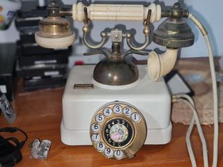 Teléfono antiguo original español