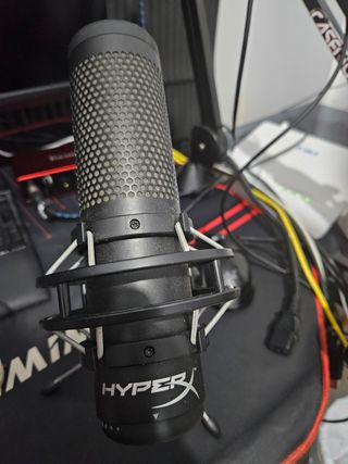 Micrófono Hyperx Quadcast S iluminación