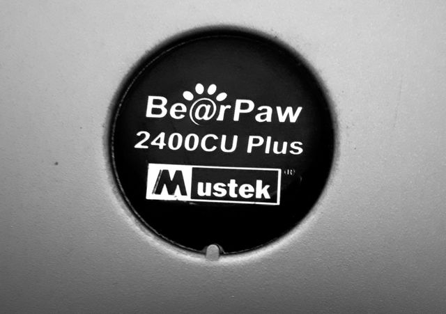 Scanner Mustek Bear Paw 2400CU Plus