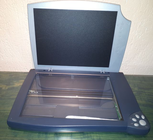 Scanner Mustek Bear Paw 2400CU Plus