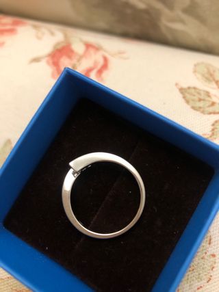 Anillo oro blanco 18kts con diamante