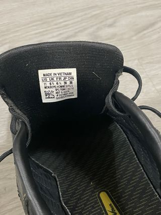 Adidas “Adi Nova”