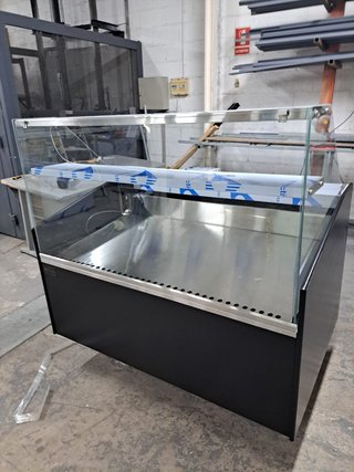 VITRINA MOSTRADOR CARNICERIA FABRICADA A MEDIDA