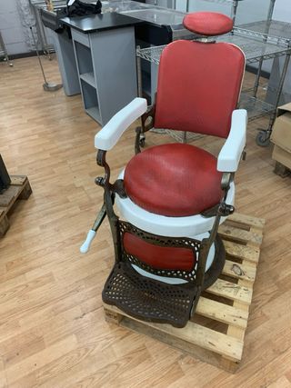 SILLON DE BARBERO ANTIGUO