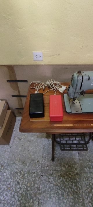 Maquina de coser alfa