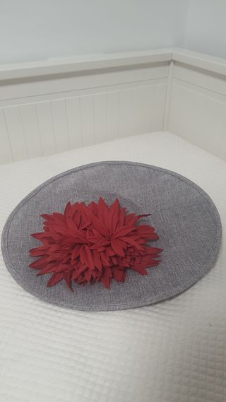 Pamela / Tocado Gris mediano