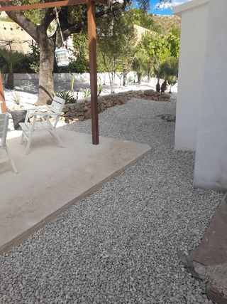 PEON/AYUDANTE OBRA, MANTENIMIENTO/LIMPIEZAS