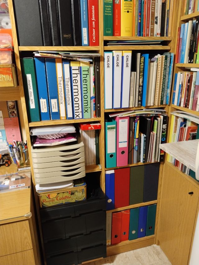 Juego de 2 muebles de Estanterias mas 2 estantes d