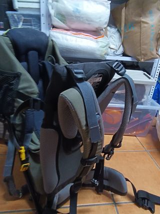 Mochila portabebés Deuter