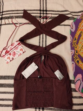 Crop top espalda descubierta