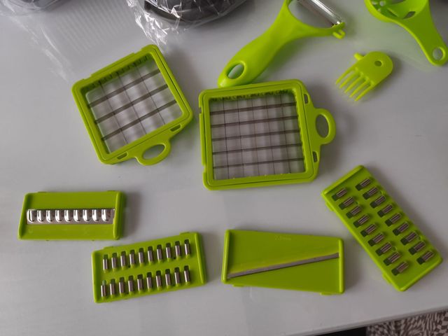 CORTADOR DE VERDURAS SIN ESTRENAR