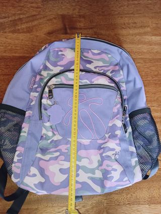 Mochila lila y estampado colores Totto