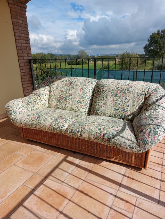 divano e poltrona letto