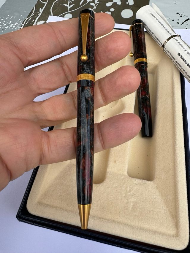Set pluma y boligrafo Visconti