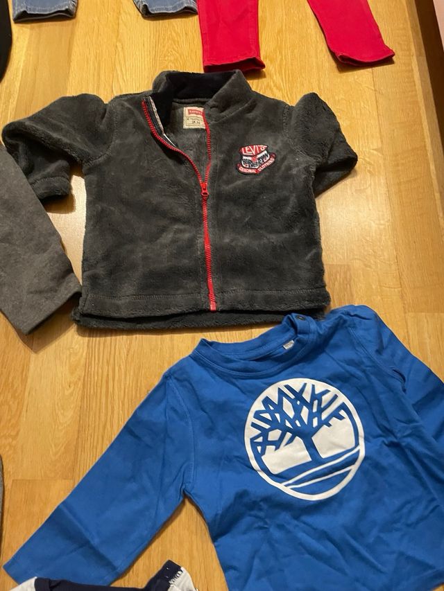 Lote de ropa bebe de 12 a 18 meses