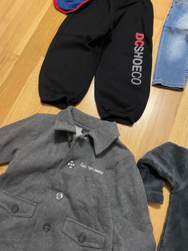 Lote de ropa bebe de 12 a 18 meses