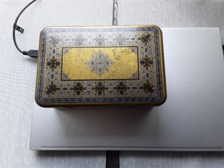 Caja metalica vintage