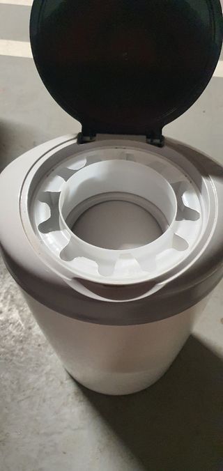 Papelera para pañales