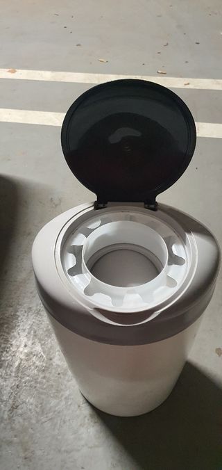 Papelera para pañales