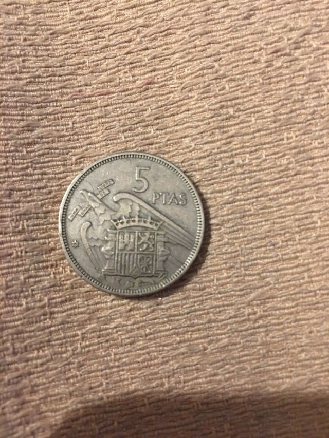 Moneda de 5 pesetas de 1957 de franco