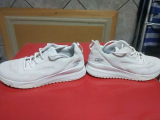 TENIS SKECHERS BLANCOS