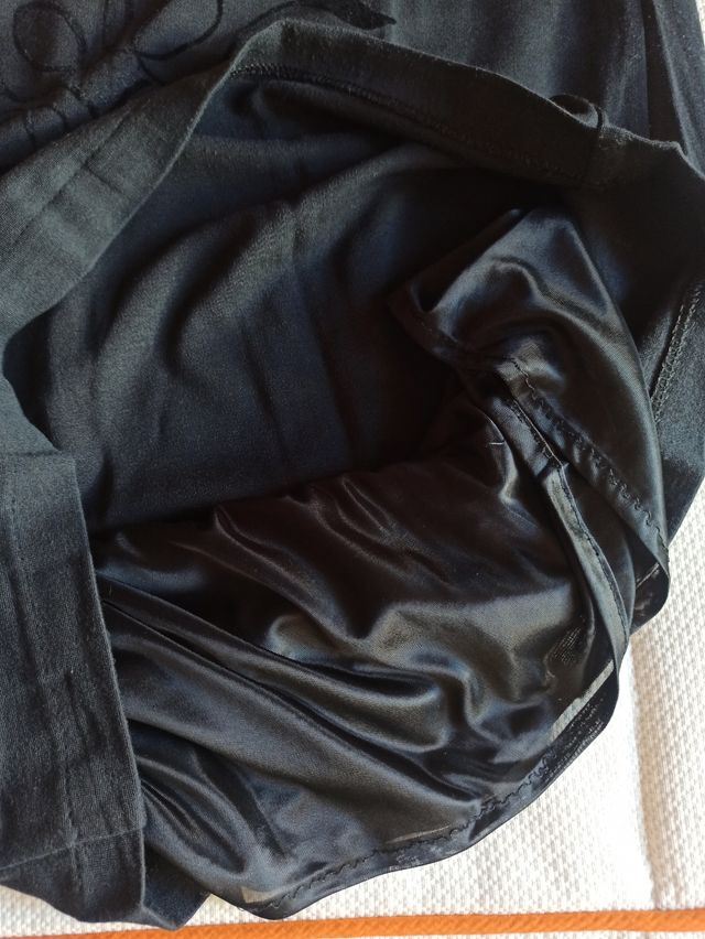 Vestido negro de Cortefiel