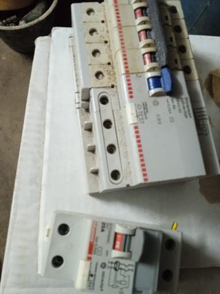 Differenziali magnetotermico vari