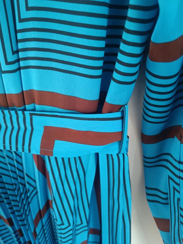 Vestido midi de Mango