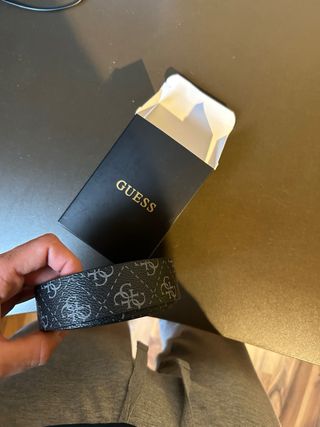 Cinturon guess 