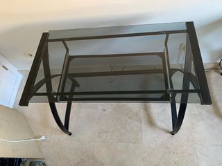 Mesas esquineras de oficina de diseño en cristal