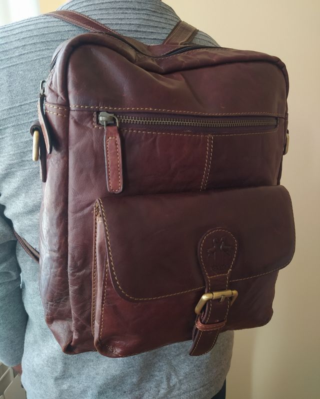 Mochila-bolso de piel unisex